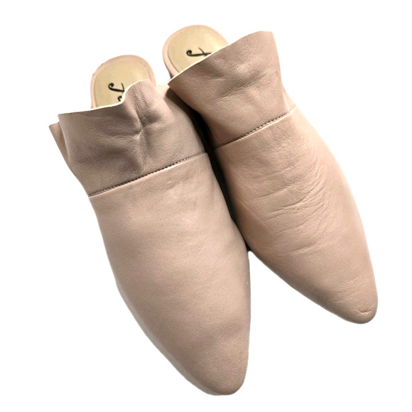 Free People Sienna Mules Size 6 -6.5 (36.5) Leather Ruffle Slides Pointy Pink - Picture 2 of 10